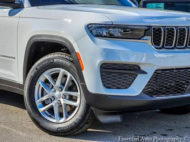 2026 Jeep Grand Cherokee GRAND CHEROKEE LAREDO X 4X4