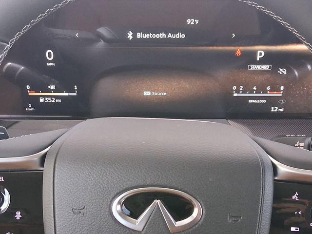 2026 INFINITI QX80 LUXE