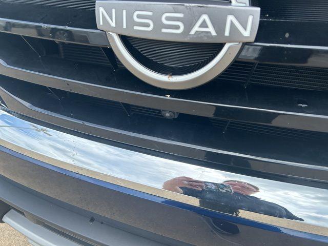 2025 Nissan Pathfinder SL FWD