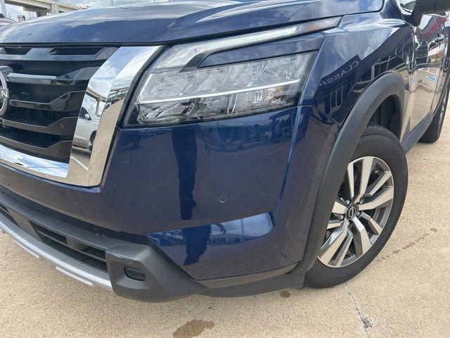 2025 Nissan Pathfinder SL FWD