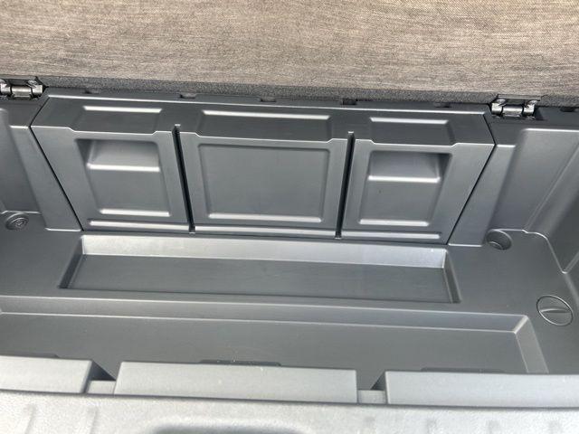 2025 Nissan Pathfinder SL FWD