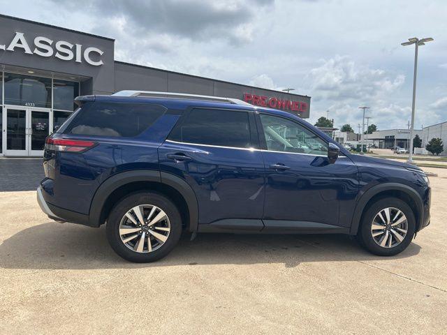 2025 Nissan Pathfinder SL FWD