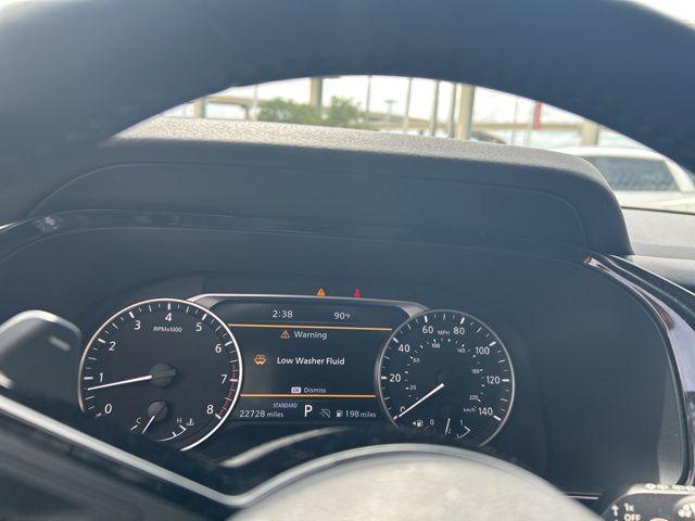 2025 Nissan Pathfinder SL FWD