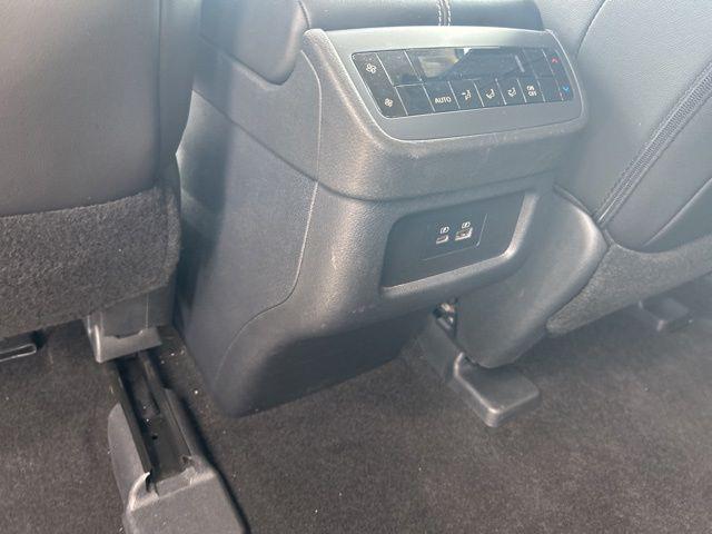 2025 Nissan Pathfinder SL FWD