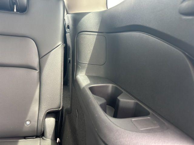 2025 Nissan Pathfinder SL FWD