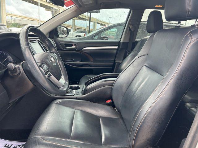 2016 Toyota Highlander XLE V6