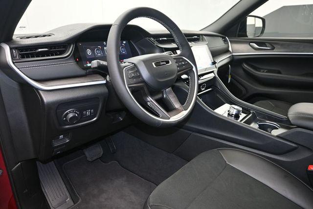 2026 Jeep Grand Cherokee L Altitude 4x2
