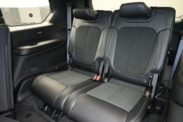 2026 Jeep Grand Cherokee L Altitude 4x2