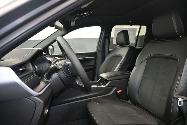2026 Jeep Grand Cherokee Altitude 4x2