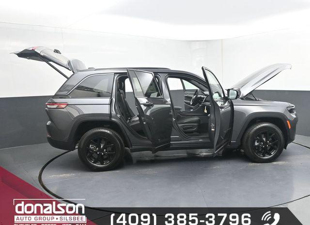 2026 Jeep Grand Cherokee Altitude 4x2