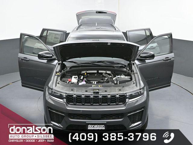2026 Jeep Grand Cherokee Altitude 4x2