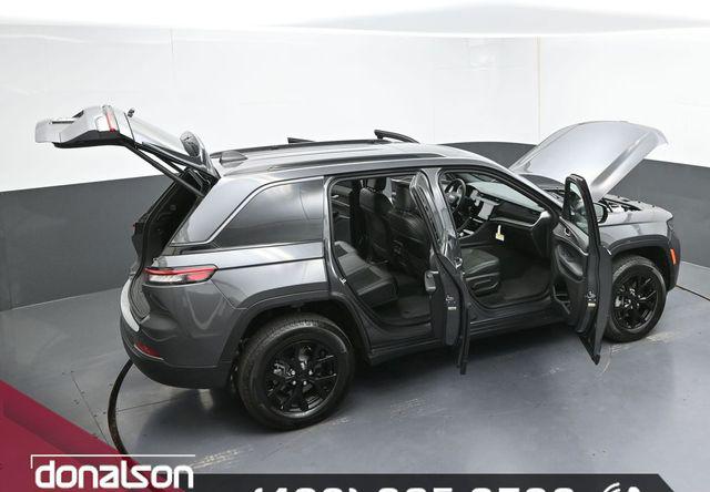 2026 Jeep Grand Cherokee Altitude 4x2