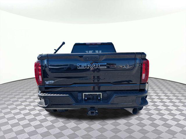 2022 GMC Sierra 3500HD 4WD Crew Cab Long Bed Denali