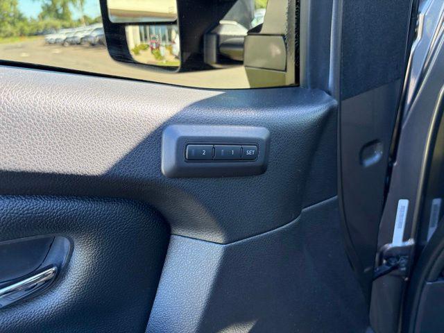 2023 Nissan Titan XD Crew Cab PRO-4X 4x4