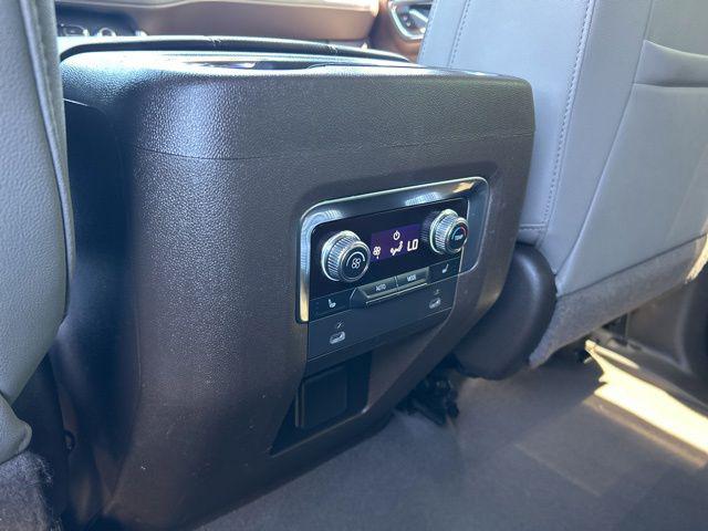 2022 GMC Yukon 4WD SLT