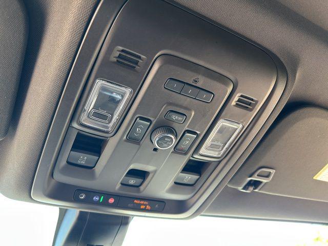 2022 GMC Yukon 4WD SLT