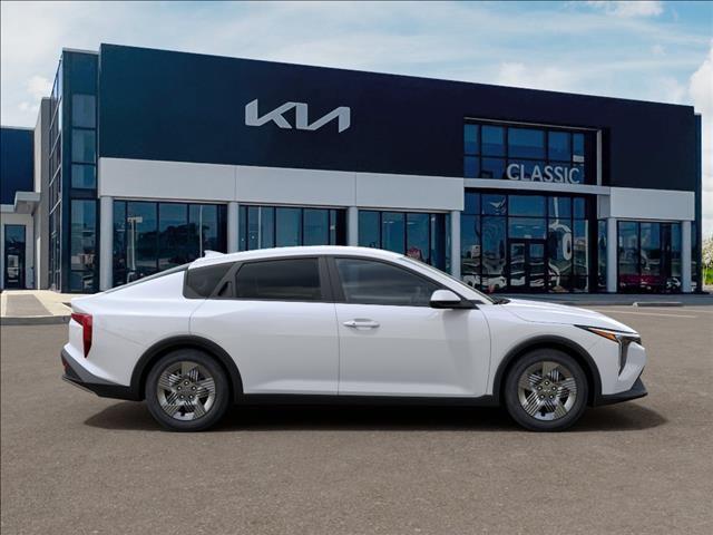 2026 Kia K4 LX