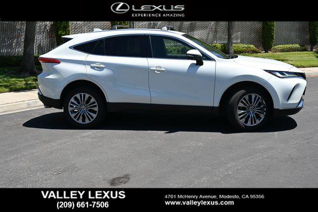 2022 Toyota Venza XLE
