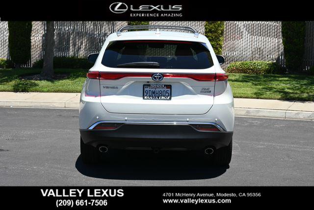 2022 Toyota Venza XLE