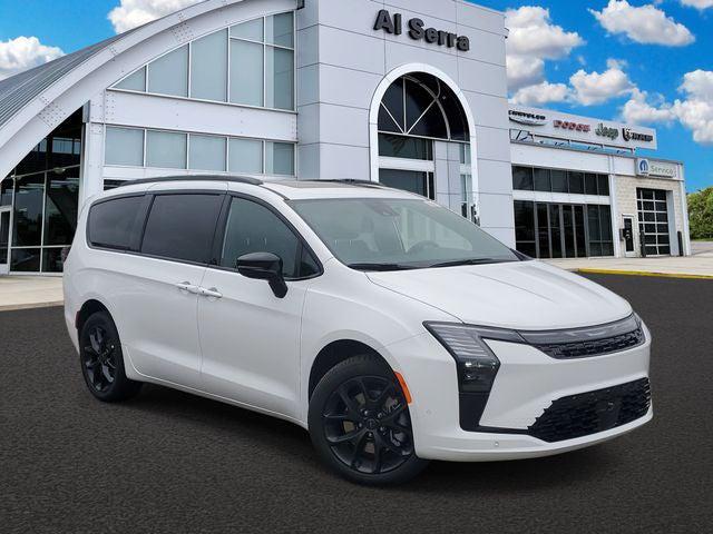 2027 Chrysler Pacifica Limited for sale in Grand Blanc, MI