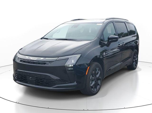 2027 Chrysler Pacifica Limited AWD