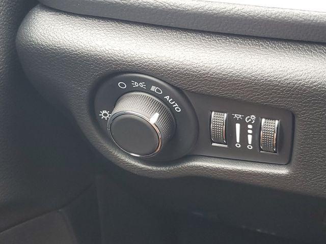 2027 Chrysler Pacifica Limited AWD