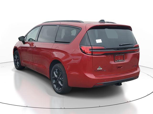 2027 Chrysler Pacifica PACIFICA LIMITED AWD