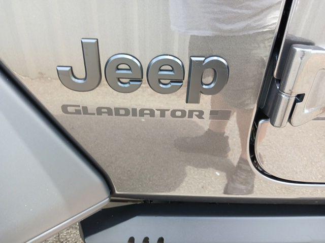 2026 Jeep Gladiator Sport S