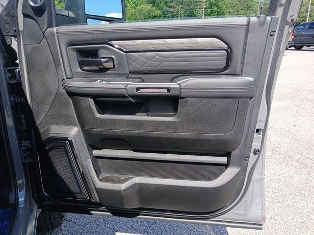 2026 Ram 3500 Limited Mega Cab 4x4 6'4" Box