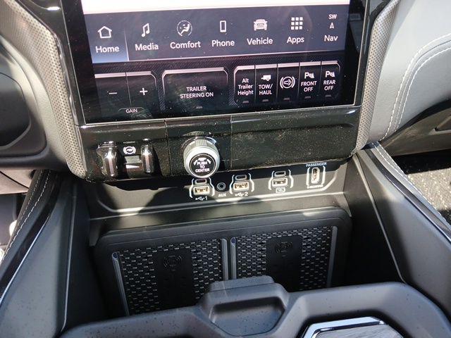 2026 Ram 3500 Limited Mega Cab 4x4 6'4" Box