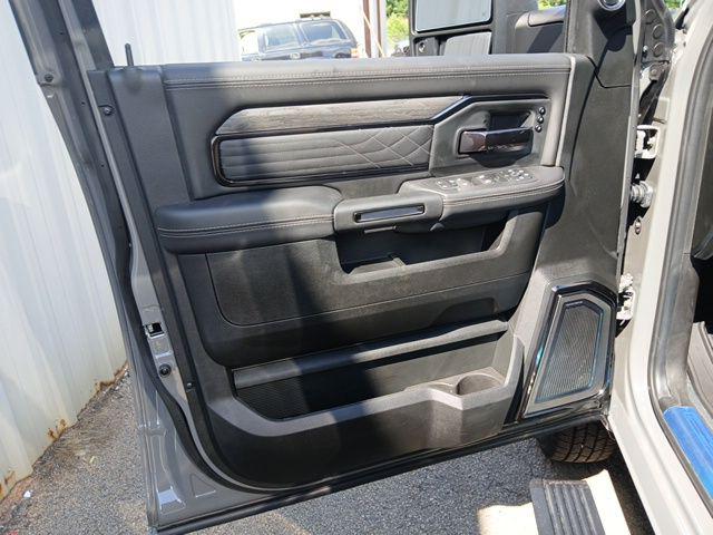 2026 Ram 3500 Limited Mega Cab 4x4 6'4" Box