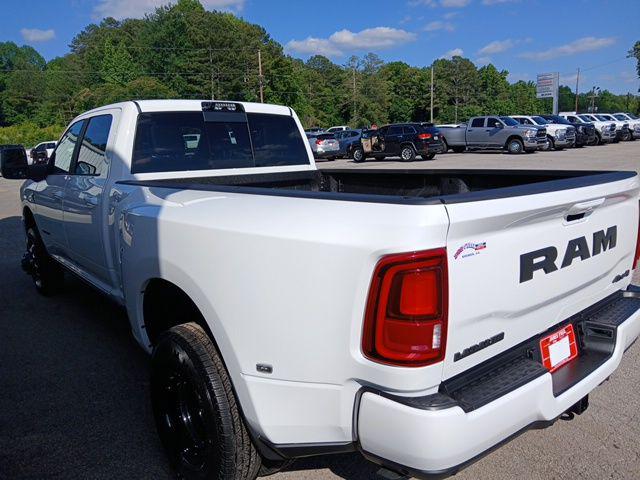 2026 Ram 3500 Laramie Crew Cab 4x4 8 Box