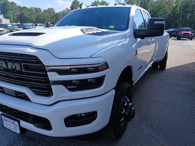 2026 Ram 3500 Laramie Crew Cab 4x4 8 Box