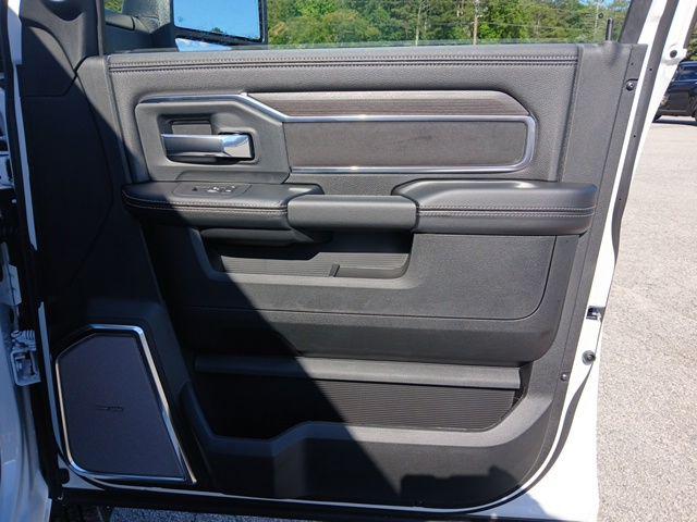 2026 Ram 3500 Laramie Crew Cab 4x4 8 Box