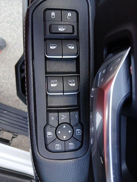 2026 Ram 3500 Laramie Crew Cab 4x4 8 Box