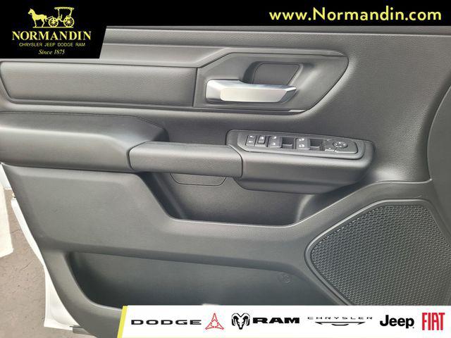 2026 Ram 1500 Tradesman Quad Cab 4x4 64 Box