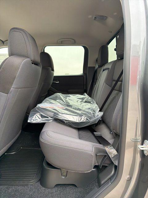 2026 Nissan Frontier Crew Cab SV 4x2