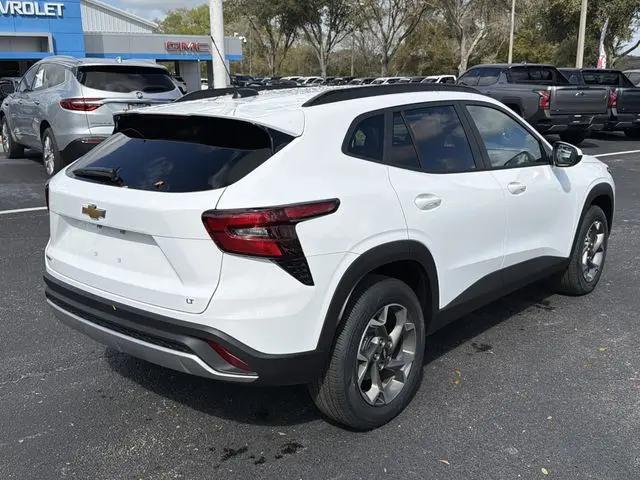 2026 Chevrolet Trax FWD LT