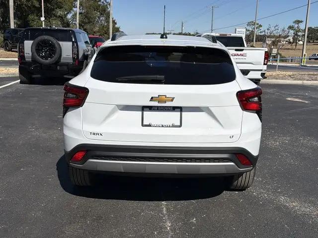 2026 Chevrolet Trax FWD LT