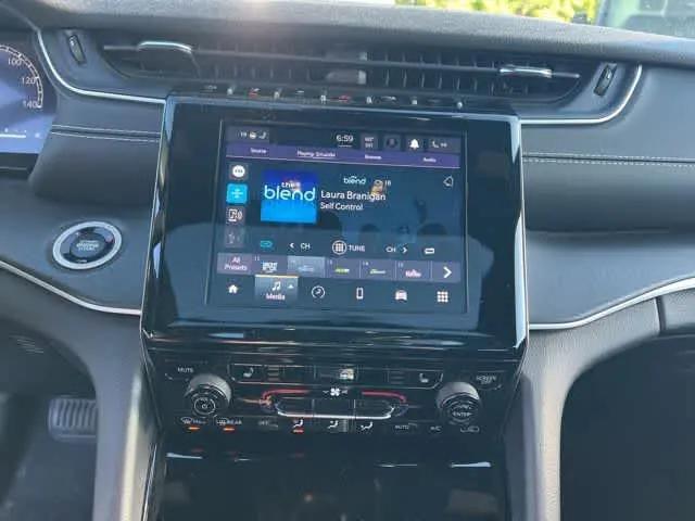2023 Jeep Grand Cherokee L Altitude 4x4