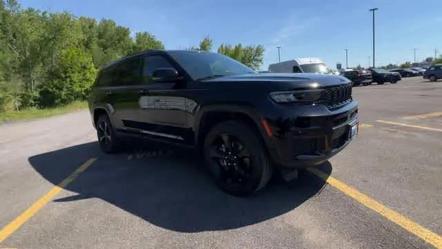 2023 Jeep Grand Cherokee L Altitude 4x4