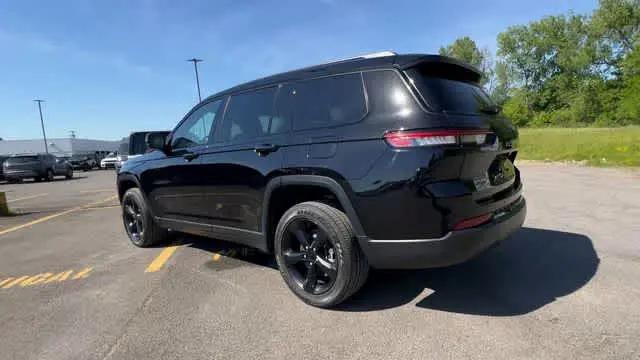 2023 Jeep Grand Cherokee L Altitude 4x4