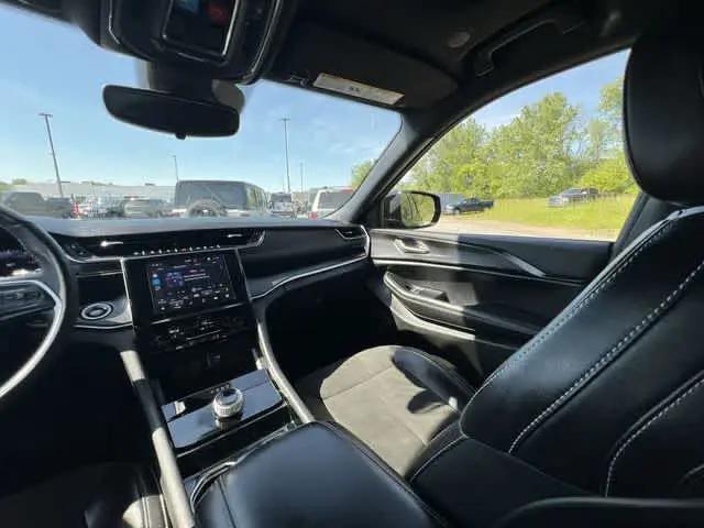 2023 Jeep Grand Cherokee L Altitude 4x4