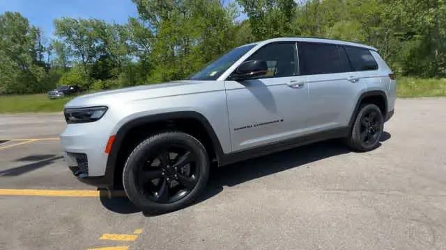 2023 Jeep Grand Cherokee L Altitude 4x4