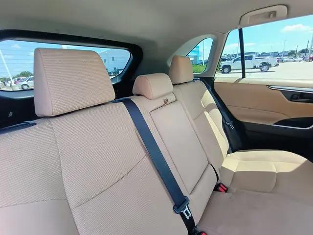 2023 Toyota RAV4 Hybrid LE