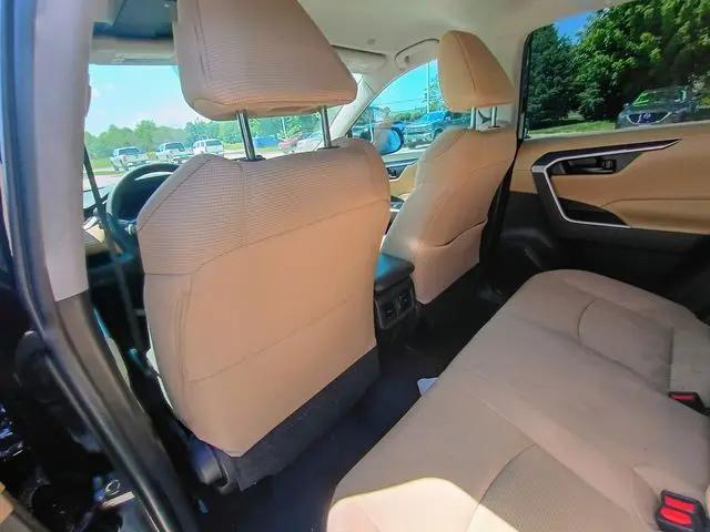 2023 Toyota RAV4 Hybrid LE
