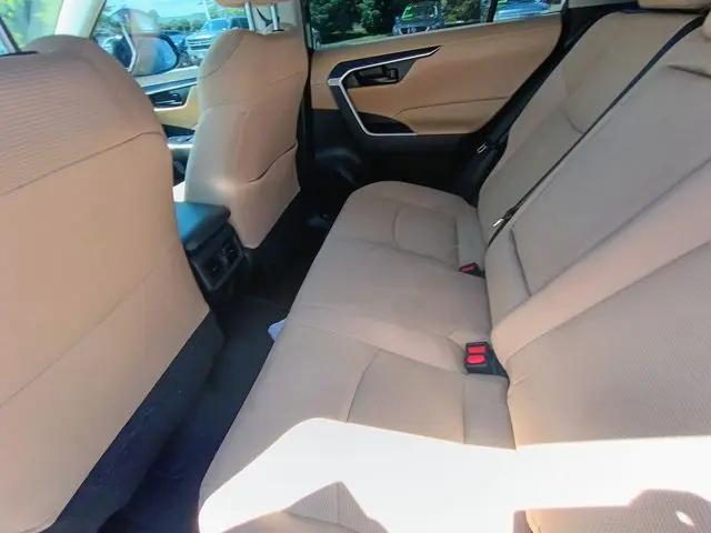 2023 Toyota RAV4 Hybrid LE