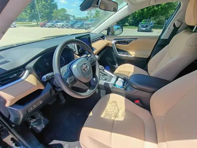 2023 Toyota RAV4 Hybrid LE