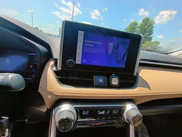 2023 Toyota RAV4 Hybrid LE