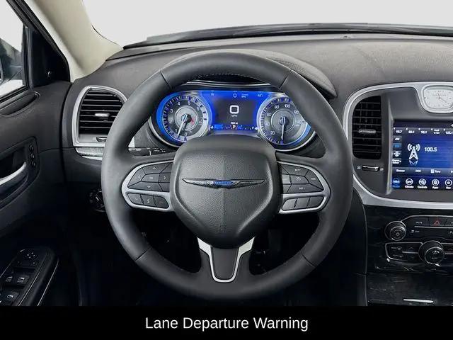 2023 Chrysler 300 Touring L AWD